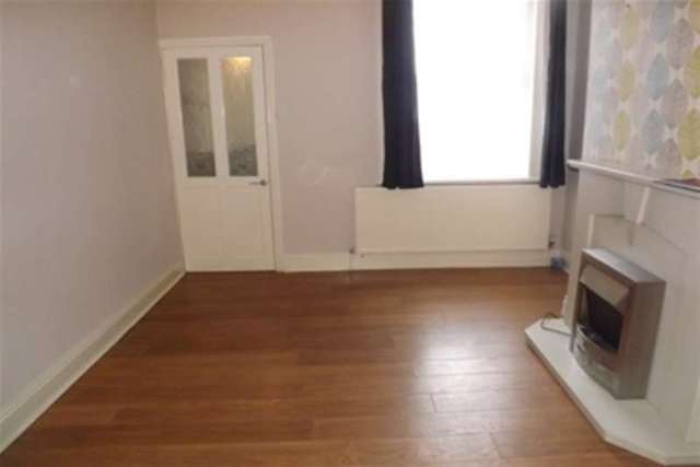  Image of 3 bedroom Detached house to rent in Balfour Street Runcorn WA7 at Runcorn, WA7 4PH