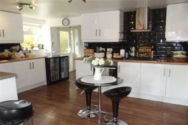  Image of 3 bedroom Detached house to rent in Barrington Close Altrincham WA14 at Altrincham, WA14 1JA