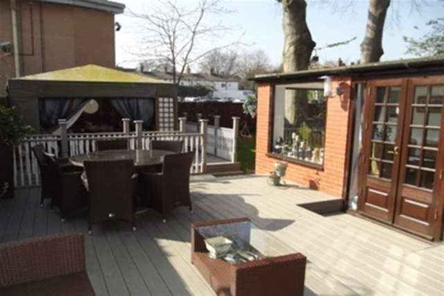  Image of 3 bedroom Detached house to rent in Barrington Close Altrincham WA14 at Altrincham, WA14 1JA
