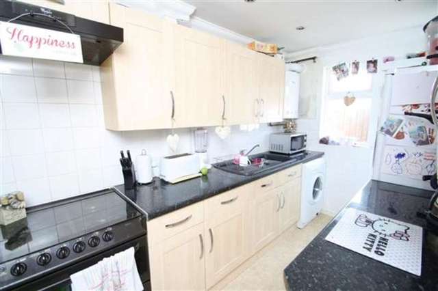  Image of 3 bedroom Detached house for sale in Barton Close Worthing BN13 at Durrington, BN13 1NG