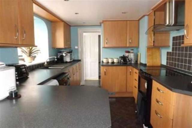  Image of 4 bedroom Detached house to rent in Takely Ride Basildon SS16 at Basildon, SS16 5BE