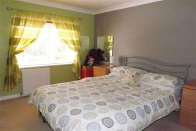  Image of 4 bedroom Detached house to rent in Takely Ride Basildon SS16 at Basildon, SS16 5BE