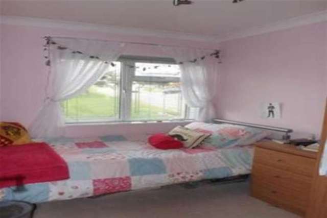 Image of 4 bedroom Detached house to rent in Takely Ride Basildon SS16 at Basildon, SS16 5BE