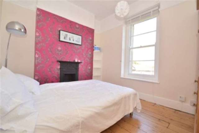  Image of 3 bedroom Flat to rent in Beaufort Road Clifton Bristol BS8 at Bristol, BS8 2JY