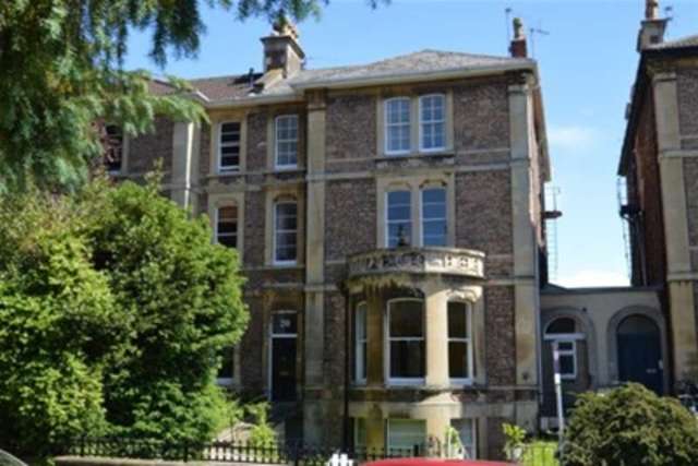  Image of 3 bedroom Flat to rent in Beaufort Road Clifton Bristol BS8 at Bristol, BS8 2JY