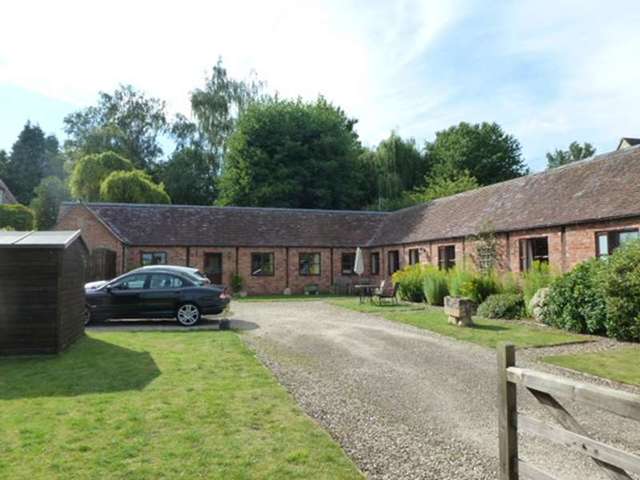  Image of 4 bedroom Detached house to rent in Beckford Road Ashton-under-Hill Evesham WR11 at Beckford Road  Ashton Under Hill, WR11 7SU