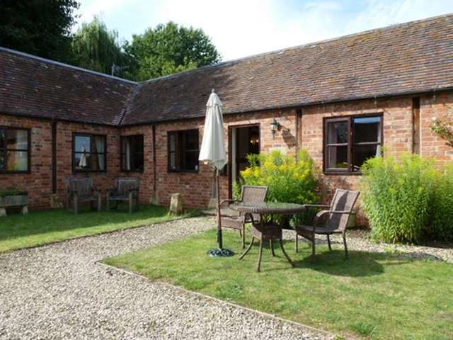  Image of 4 bedroom Detached house to rent in Beckford Road Ashton-under-Hill Evesham WR11 at Beckford Road  Ashton Under Hill, WR11 7SU