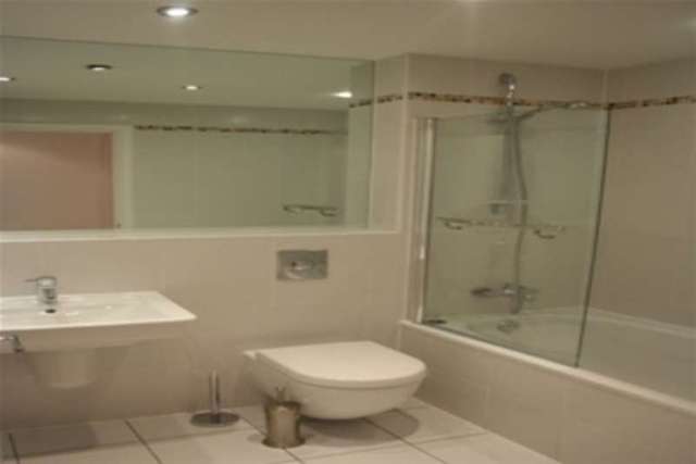  Image of 2 bedroom Flat to rent in Bedford Street Leeds LS1 at Leeds, LS1 5PZ