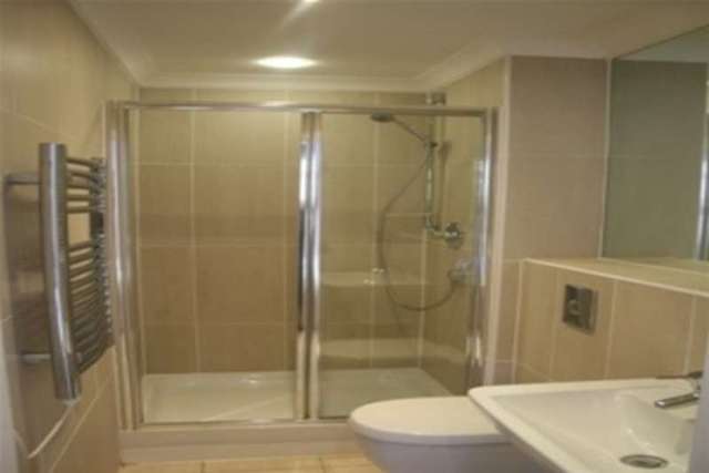  Image of 2 bedroom Flat to rent in Bedford Street Leeds LS1 at Leeds, LS1 5PZ