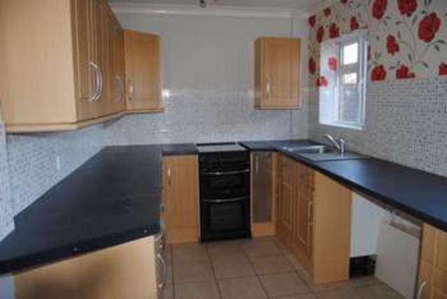  Image of 3 bedroom Terraced house for sale in Beechcroft Road Grantham NG31 at Beechcroft Road  Grantham, NG31 7NL
