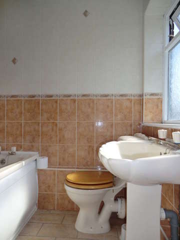  Image of 1 bedroom Maisonette to rent in Belgrave Road Coventry CV2 at Walsgrave, CV2 5BH