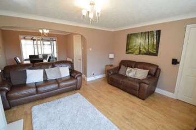  Image of 4 bedroom Detached house for sale in Belmont Close Redditch B97 at Belmont Close Headless Cross Redditch, B97 5AW
