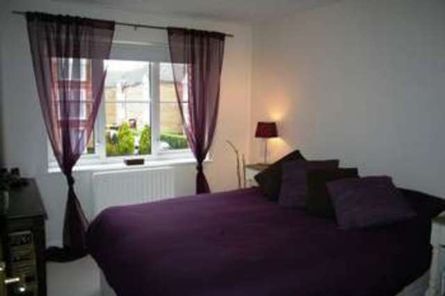  Image of 2 bedroom Flat to rent in Sevenoaks Close Belmont Sutton SM2 at Belmont SUTTON, SM2 6NL