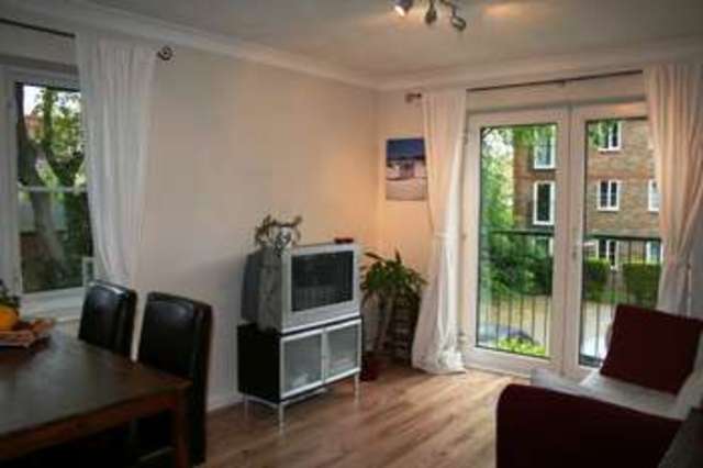  Image of 2 bedroom Flat to rent in Sevenoaks Close Belmont Sutton SM2 at Belmont SUTTON, SM2 6NL