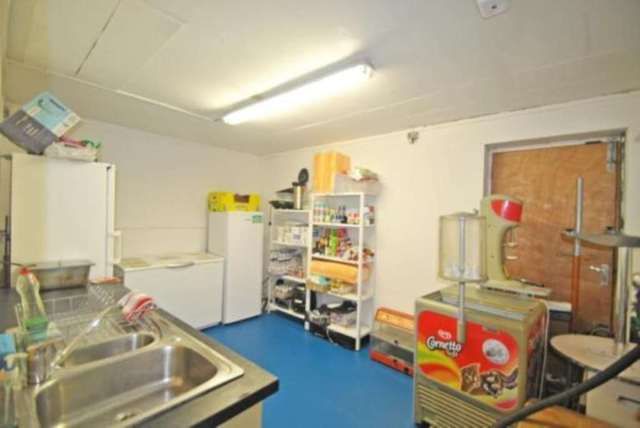  Image of Detached house to rent in Dean Parade Berkshire Road Camberley GU15 at Berkshire Road  Camberley, GU15 4DQ