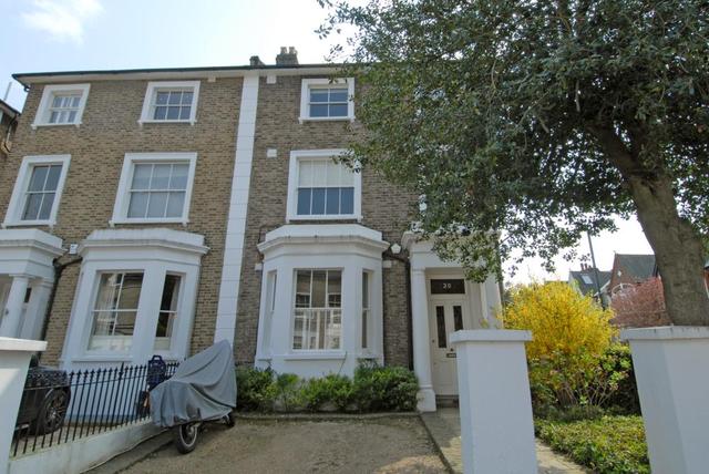  Image of 5 bedroom Terraced house to rent in Beverley Road London SW13 at Beverley Road  Barnes, SW13 0LX