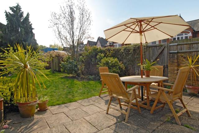  Image of 5 bedroom Terraced house to rent in Beverley Road London SW13 at Beverley Road  Barnes, SW13 0LX