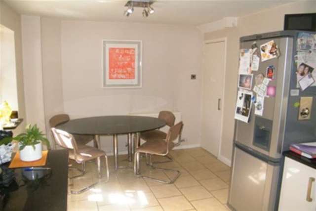  Image of 3 bedroom Detached house to rent in Grosvenor Gardens Billericay CM12 at Billericay, CM12 0UF