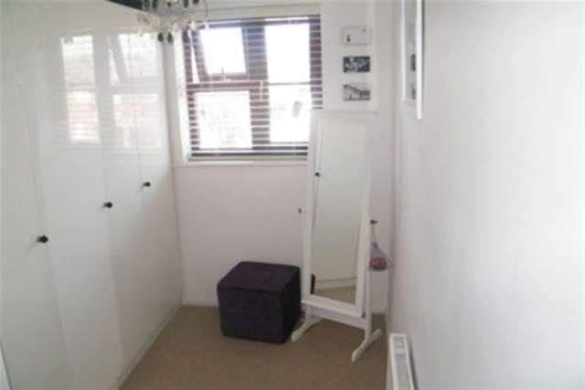  Image of 3 bedroom Detached house to rent in Grosvenor Gardens Billericay CM12 at Billericay, CM12 0UF