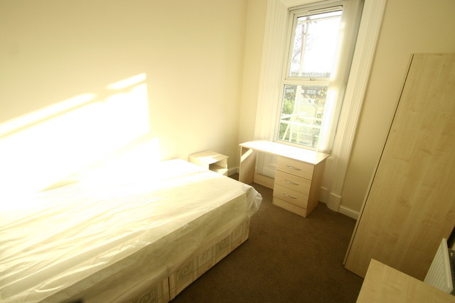  Image of 5 bedroom House Share to rent in Heaton Grove Heaton Newcastle upon Tyne NE6 at Heaton Grove Heaton Newcastle Upon Tyne, NE6 5NP