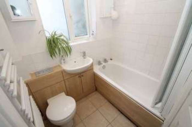  Image of 1 bedroom Property to rent in Hollywood Road Brislington Bristol BS4 at Hollywood Road  Bristol, BS4 4LE