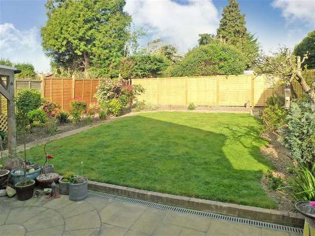  Image of 4 bedroom Detached house for sale in Birch Road Paddock Wood Tonbridge TN12 at Paddock Wood Tonbridge Tonbridge, TN12 6JT