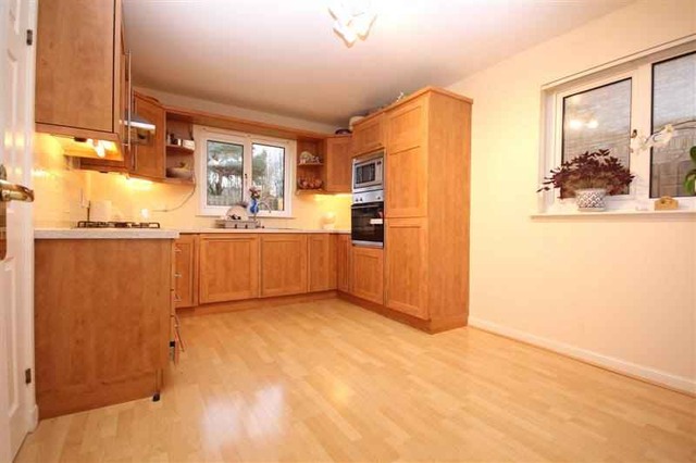  Image of 5 bedroom Detached house to rent in Birrell Gardens Murieston Livingston EH54 at Murieston West Lothian West Lothian, EH54 9LF