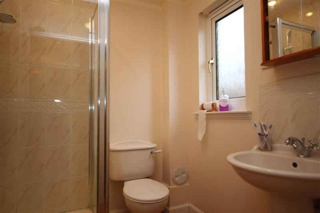  Image of 5 bedroom Detached house to rent in Birrell Gardens Murieston Livingston EH54 at Murieston West Lothian West Lothian, EH54 9LF