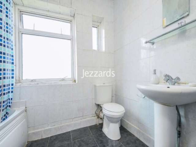  Image of 3 bedroom Terraced house for sale in Bishops Grove Hampton TW12 at Hampton, TW12 1AJ