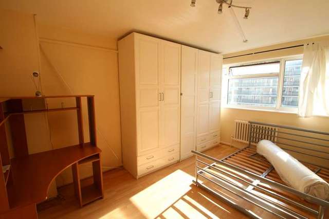  Image of 2 bedroom Flat to rent in Churchill Gardens London SW1V at Churchill Gardens Road  London, SW1V 3DT