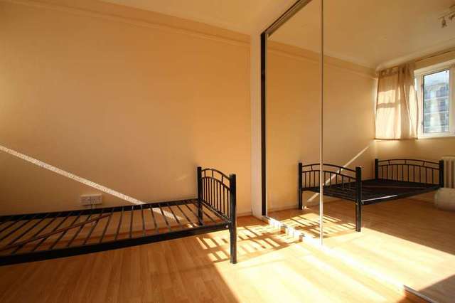 Image of 2 bedroom Flat to rent in Churchill Gardens London SW1V at Churchill Gardens Road  London, SW1V 3DT