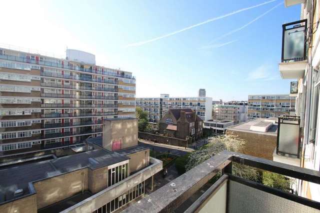  Image of 2 bedroom Flat to rent in Churchill Gardens London SW1V at Churchill Gardens Road  London, SW1V 3DT