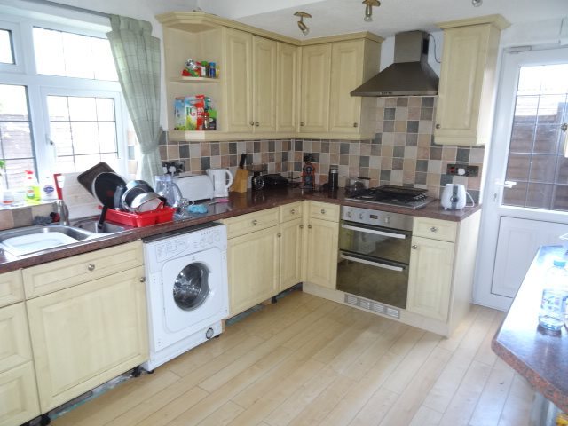  Image of 6 bedroom House Share to rent in Blakefield Walk Worcester WR2 at St Johns Worcester St John