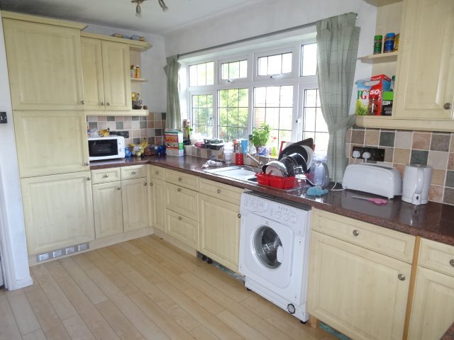  Image of 6 bedroom House Share to rent in Blakefield Walk Worcester WR2 at St Johns Worcester St John