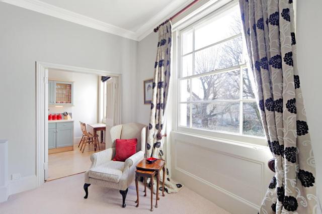 Image of 1 bedroom Property to rent in Blomfield Road London W9 at Blomfield Road  London, W9 2PD