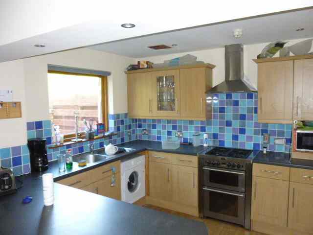  Image of 5 bedroom Flat to rent in Blyth Street Dundee DD2 at West End Dundee Dundee, DD2 2LT