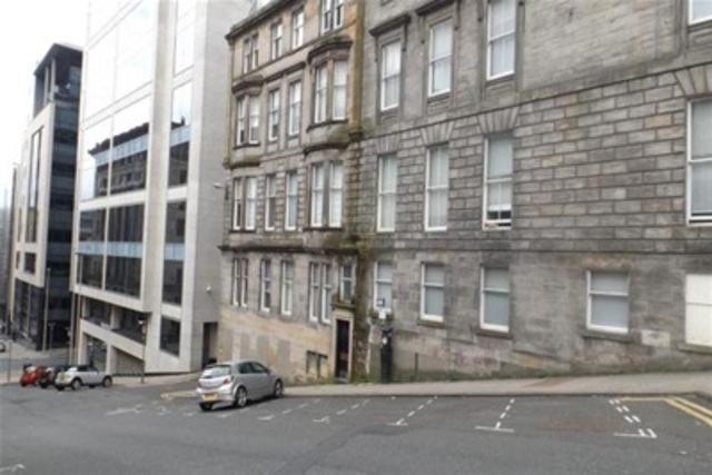  Image of 2 bedroom Flat to rent in Blythswood Street Glasgow G2 at City Centre Glasgow Glasgow, G2 7QF