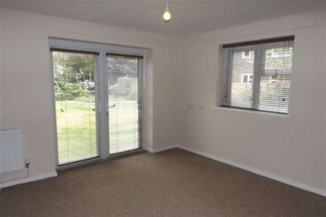  Image of 1 bedroom Studio flat to rent in Richmond Avenue Bognor Regis PO21 at Bognor Regis, PO21 2YD