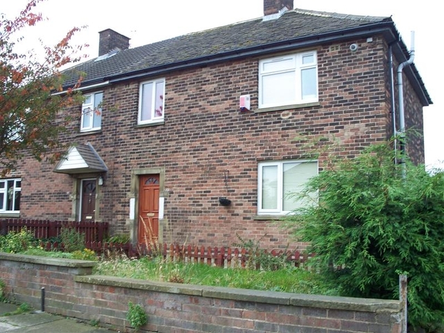  Image of 3 bedroom Semi-Detached house to rent in Boltby Lane Buttershaw Bradford BD6 at Boltby Lane  Buttershaw, Bradford, BD6 2AJ
