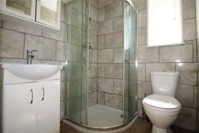  Image of 2 bedroom Detached house to rent in Boundfield Road London SE6 at London, SE6 1PD