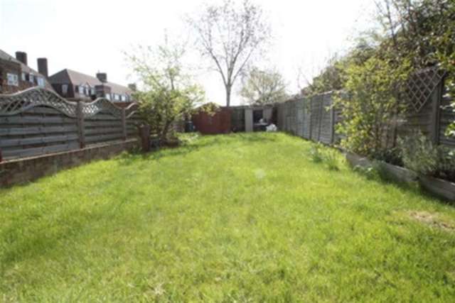  Image of 2 bedroom Detached house to rent in Boundfield Road London SE6 at London, SE6 1PD