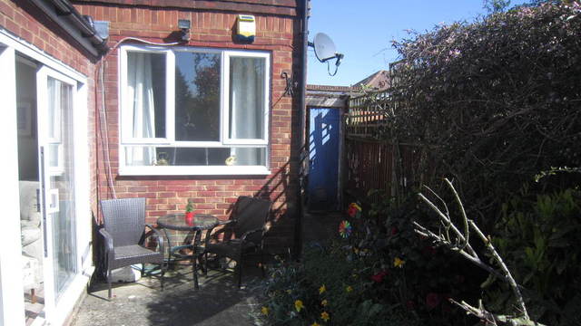  Image of 4 bedroom Detached house for sale in Bourne Avenue Hayes UB3 at Middlesex  Hayes, UB3 1QR