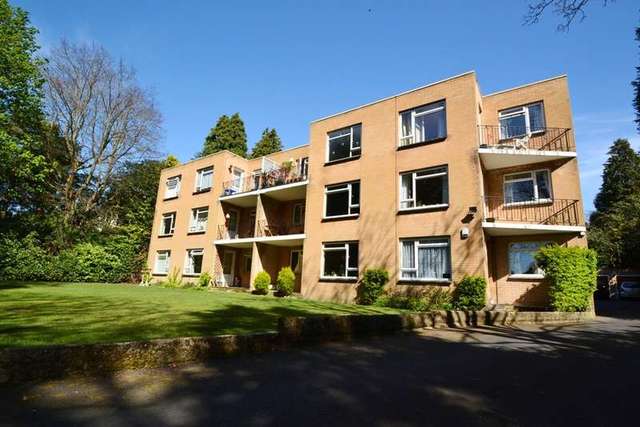  Image of 2 bedroom Flat for sale in Branksome Wood Road Westbourne Bournemouth BH4 at 41 Branksome Wood Road  Bournemouth, BH4 9JT