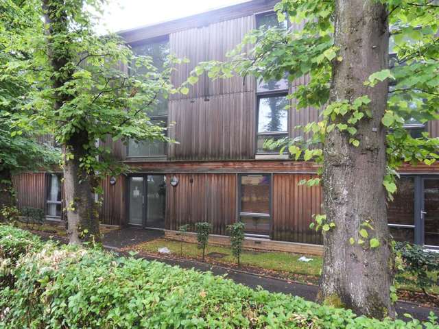  Image of 2 bedroom Flat to rent in Brabloch Park Paisley PA3 at Brabloch Park  Paisley, PA3 4QD
