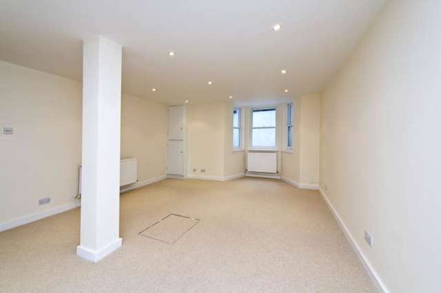  Image of 3 bedroom Property to rent in Bracewell Road London W10 at Bracewell Road  London, W10 6AE