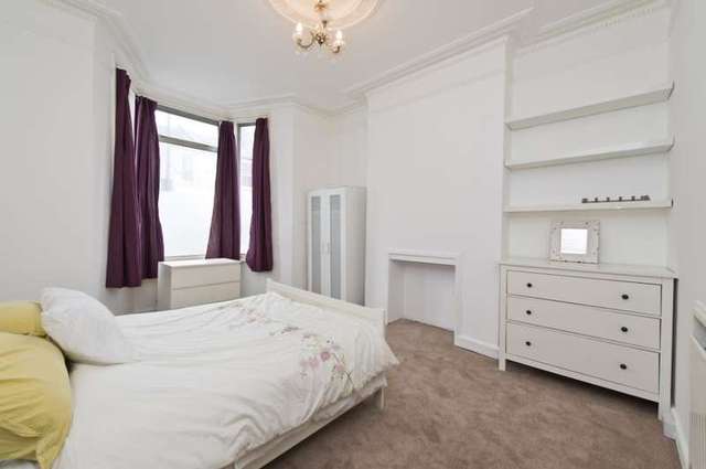  Image of 3 bedroom Property to rent in Bracewell Road London W10 at Bracewell Road  London, W10 6AE