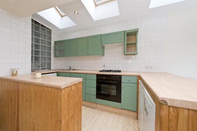  Image of 3 bedroom Property to rent in Bracewell Road London W10 at Bracewell Road  London, W10 6AE
