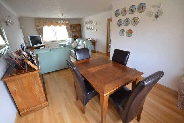  Image of 3 bedroom Detached house for sale in Bradford Road Wrenthorpe Wakefield WF2 at Wrenthorpe Wakefield West Yorkshire, WF2 0QH