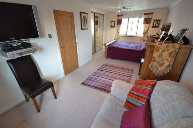  Image of 3 bedroom Detached house for sale in Bradford Road Wrenthorpe Wakefield WF2 at Wrenthorpe Wakefield West Yorkshire, WF2 0QH