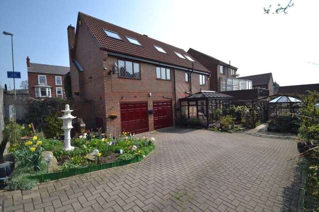  Image of 3 bedroom Detached house for sale in Bradford Road Wrenthorpe Wakefield WF2 at Wrenthorpe Wakefield West Yorkshire, WF2 0QH